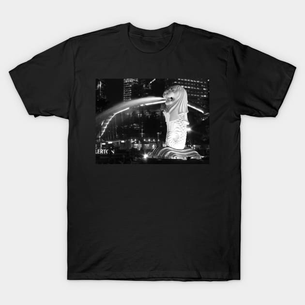 The Merlion 2 - Marina Bay, Singapore T-Shirt by LeanneAllen